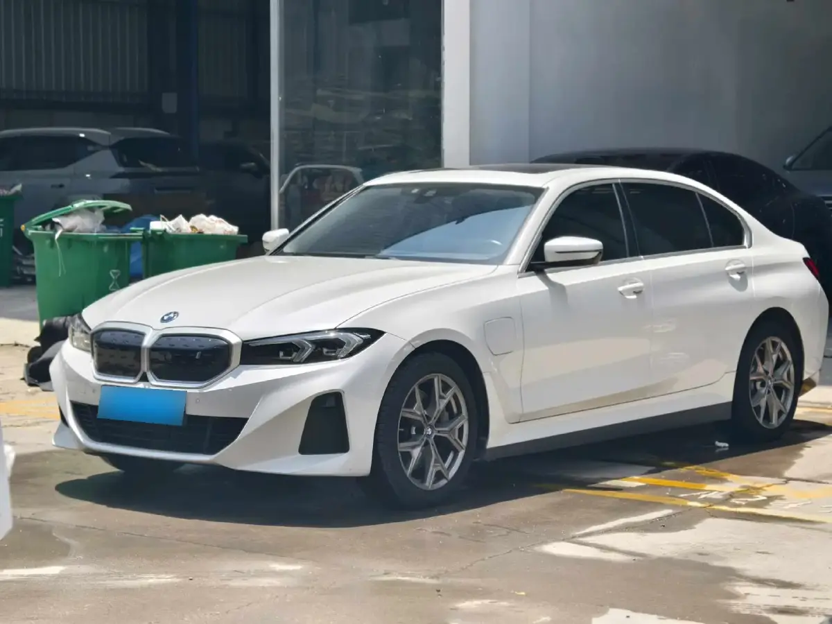 2022 BMW i3 BEV 70KWH