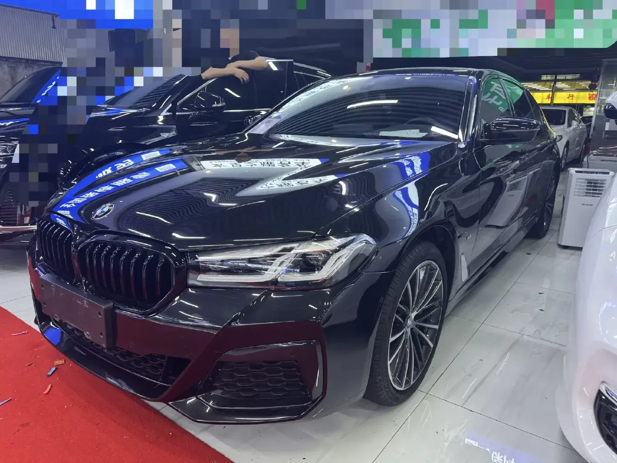 2022 BMW 5 Series 2.0T 252HP L4 8AT