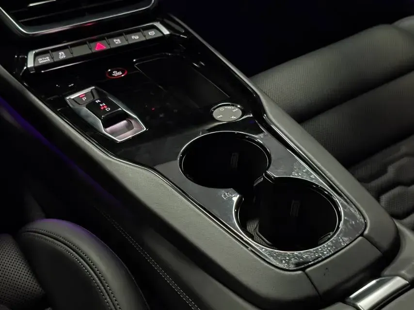 2023 Audi RS e-tron GT 2AT BEV 93.4KWH,autocango,china used car exporter,china ev exporter,chinese used car exporter,chinese used ev exporter