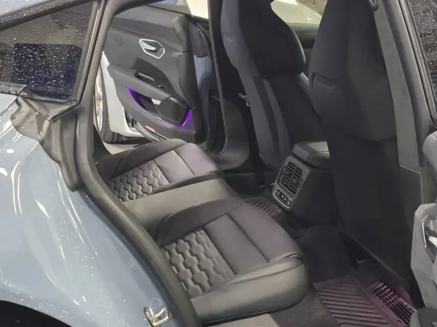 2023 Audi RS e-tron GT 2AT BEV 93.4KWH,autocango,china used car exporter,china ev exporter,chinese used car exporter,chinese used ev exporter