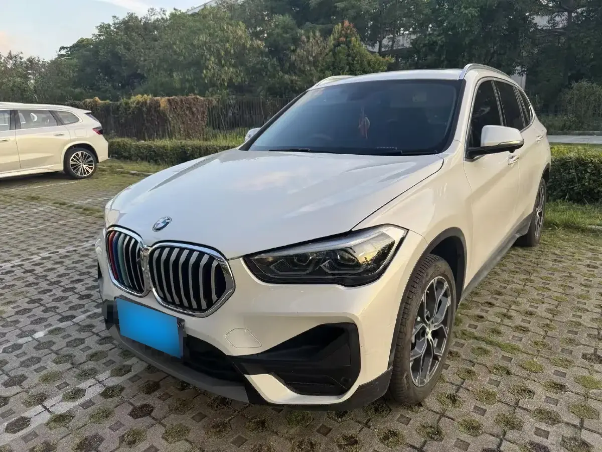 2022 BMW X1 2.0T 192HP L4 7DCT