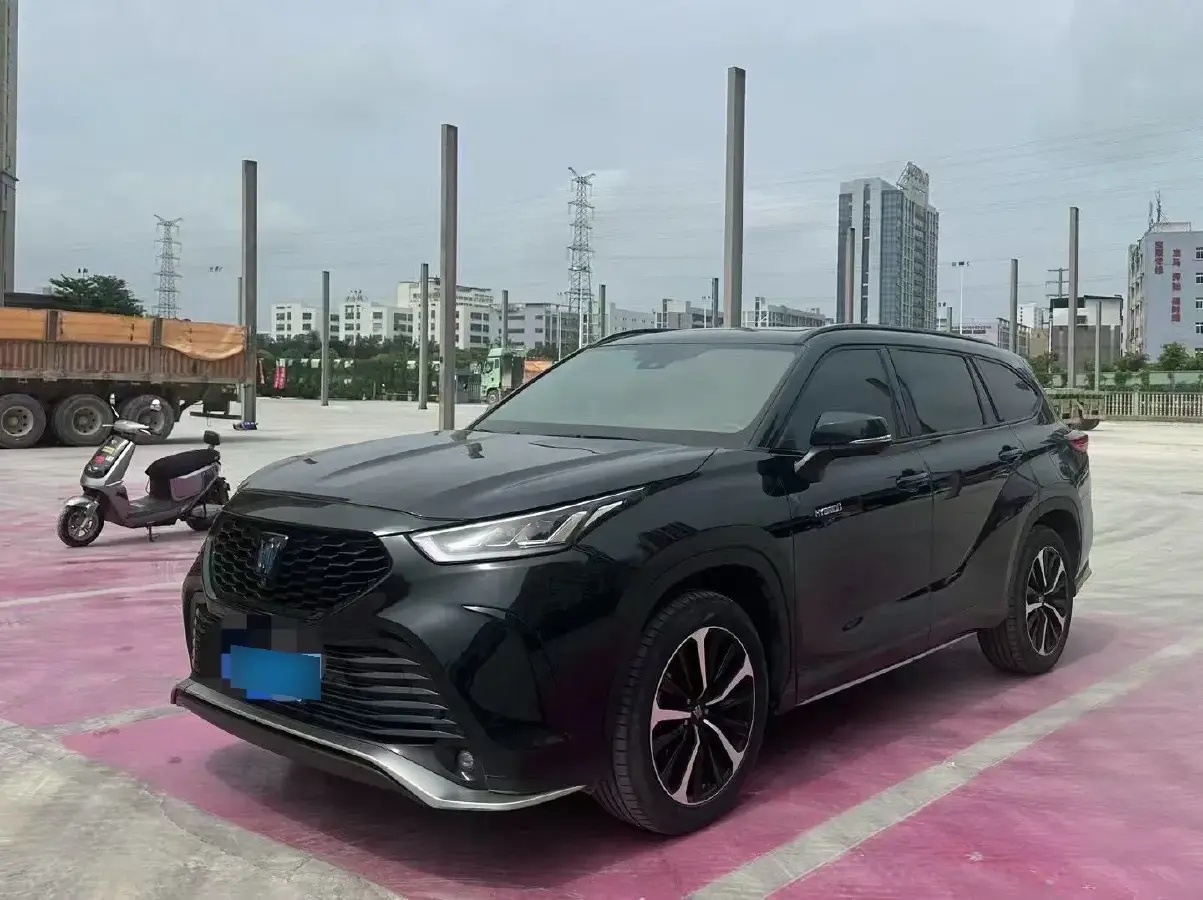 2021 Toyota Crown Kluger 2.5L 192HP L4 E-CVT Hybrid