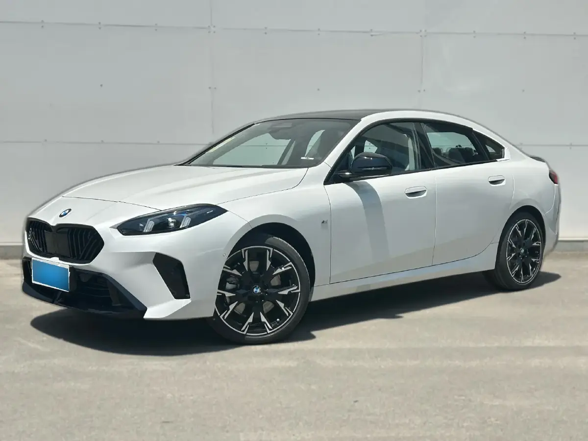 2025 BMW 2 Series 2.0T 204HP L4 7DCT