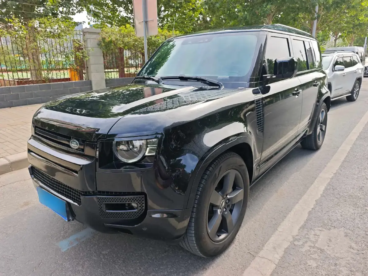 2024 Land Rover Defender 3.0T 400HP L6 8AT