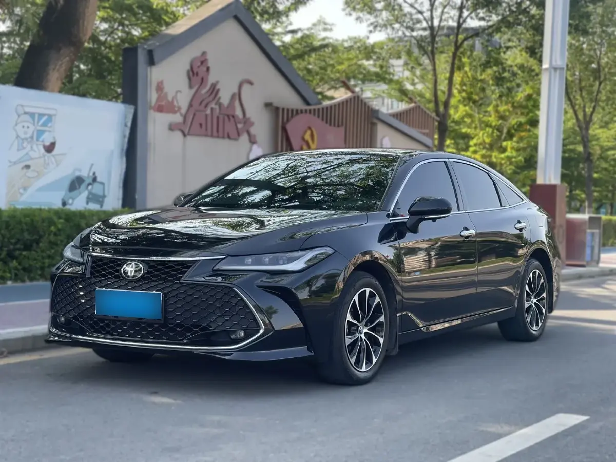 2022 Toyota Avalon 2.5L 209HP L4 8AT