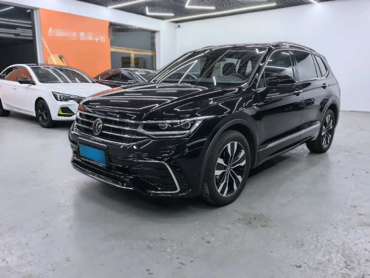 2024 Volkswagen Tiguan L 2.0T 186HP L4 7DCT