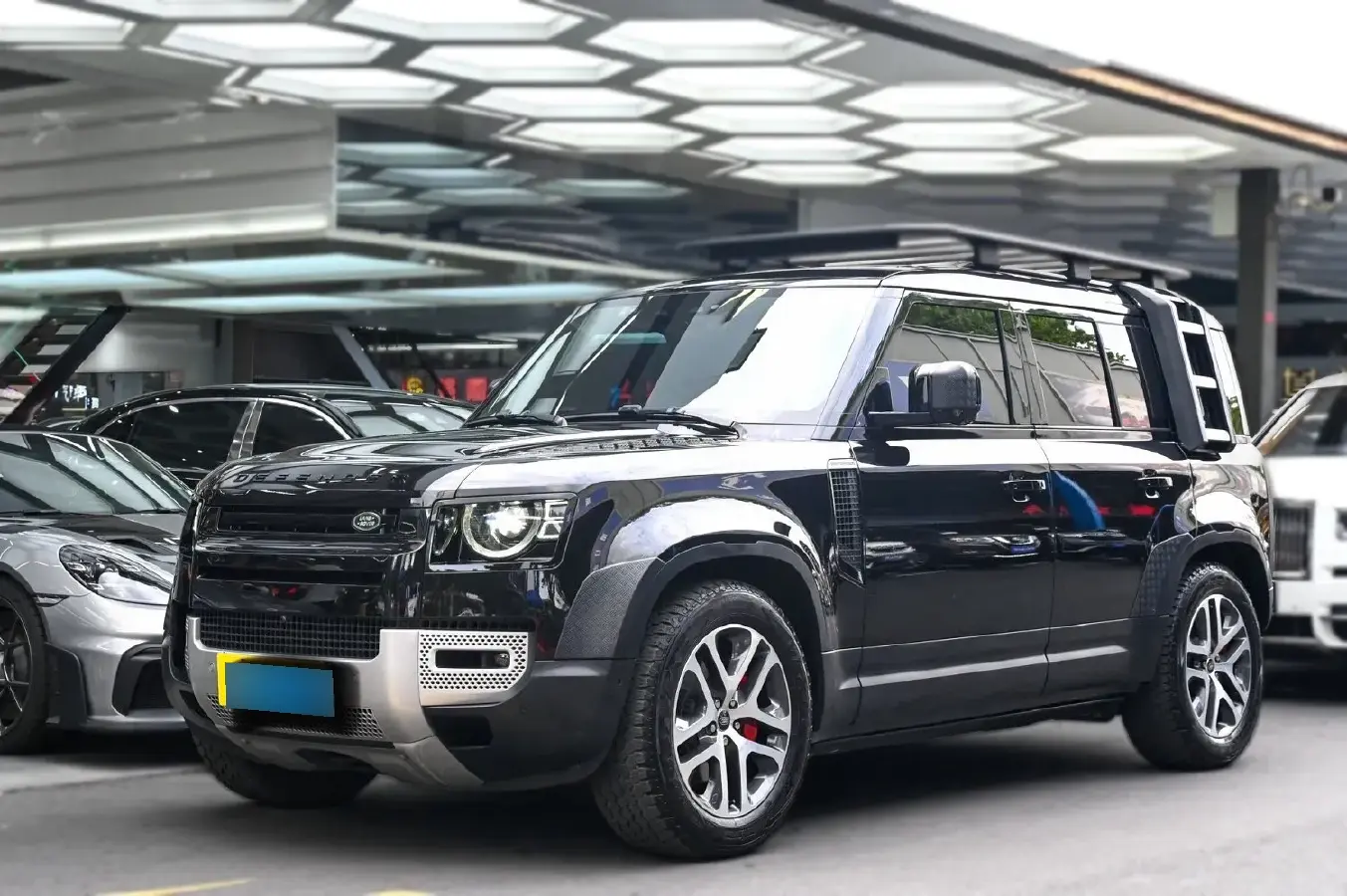 2023 Land Rover Defender 3.0T 400HP L6 8AT
