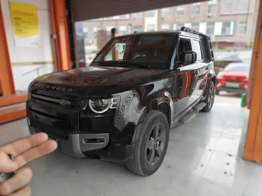 2022 Land Rover Defender 3.0T 400HP L6 8AT