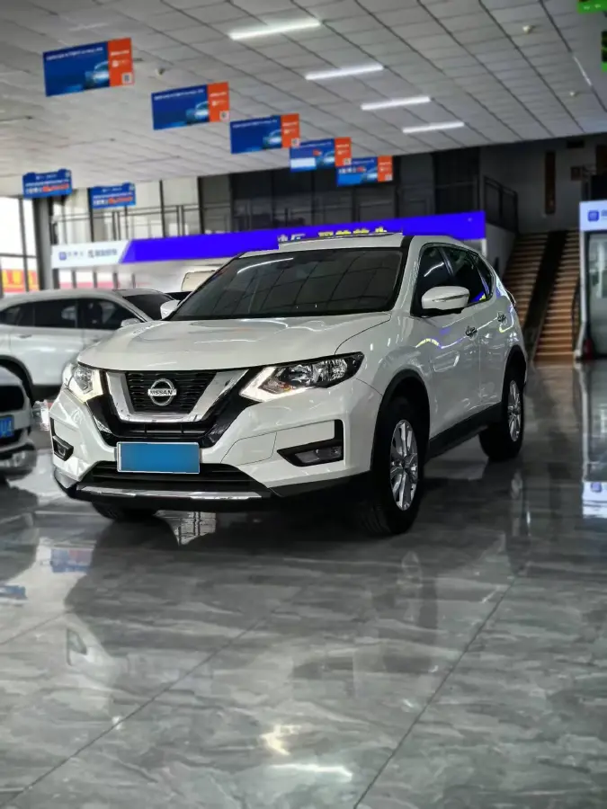 2021 Nissan X-Trail 2.0L 151HP L4 CVT