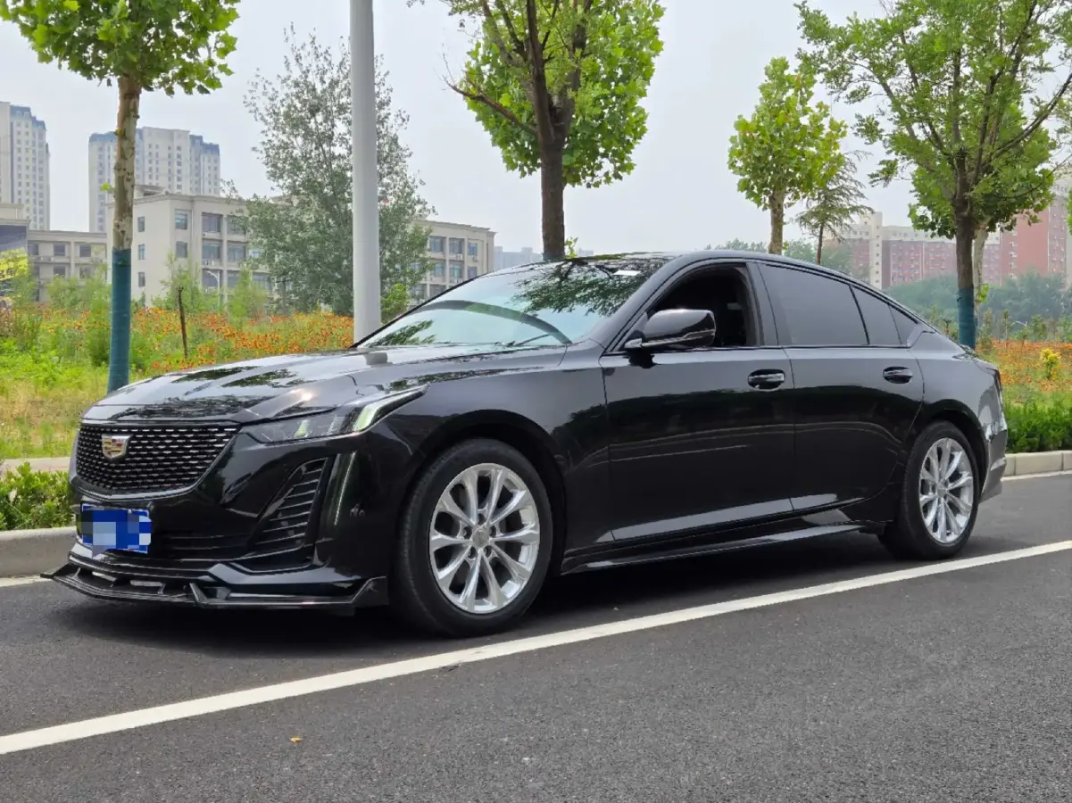 2022 Cadillac CT5 2.0T 237HP L4 10AT