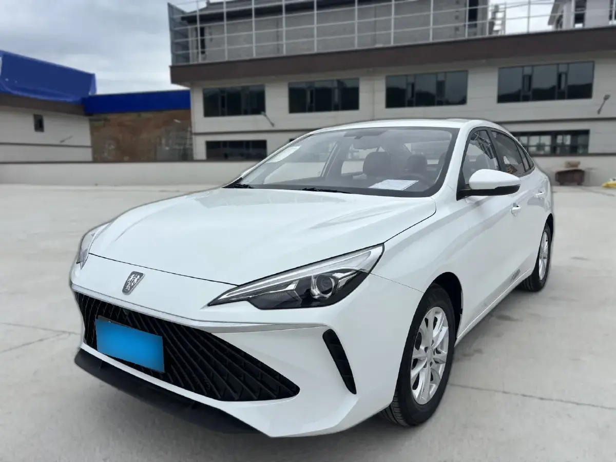 2024 Roewe i5 1.5L 129HP L4 CVT