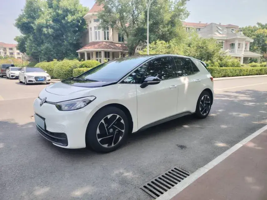 2024 Volkswagen ID.3 BEV 52.8KWH
