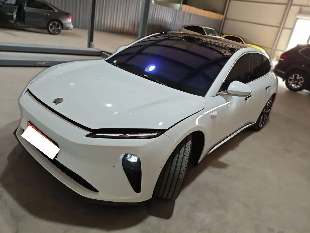 2024 NIO ET5T BEV 75KWH