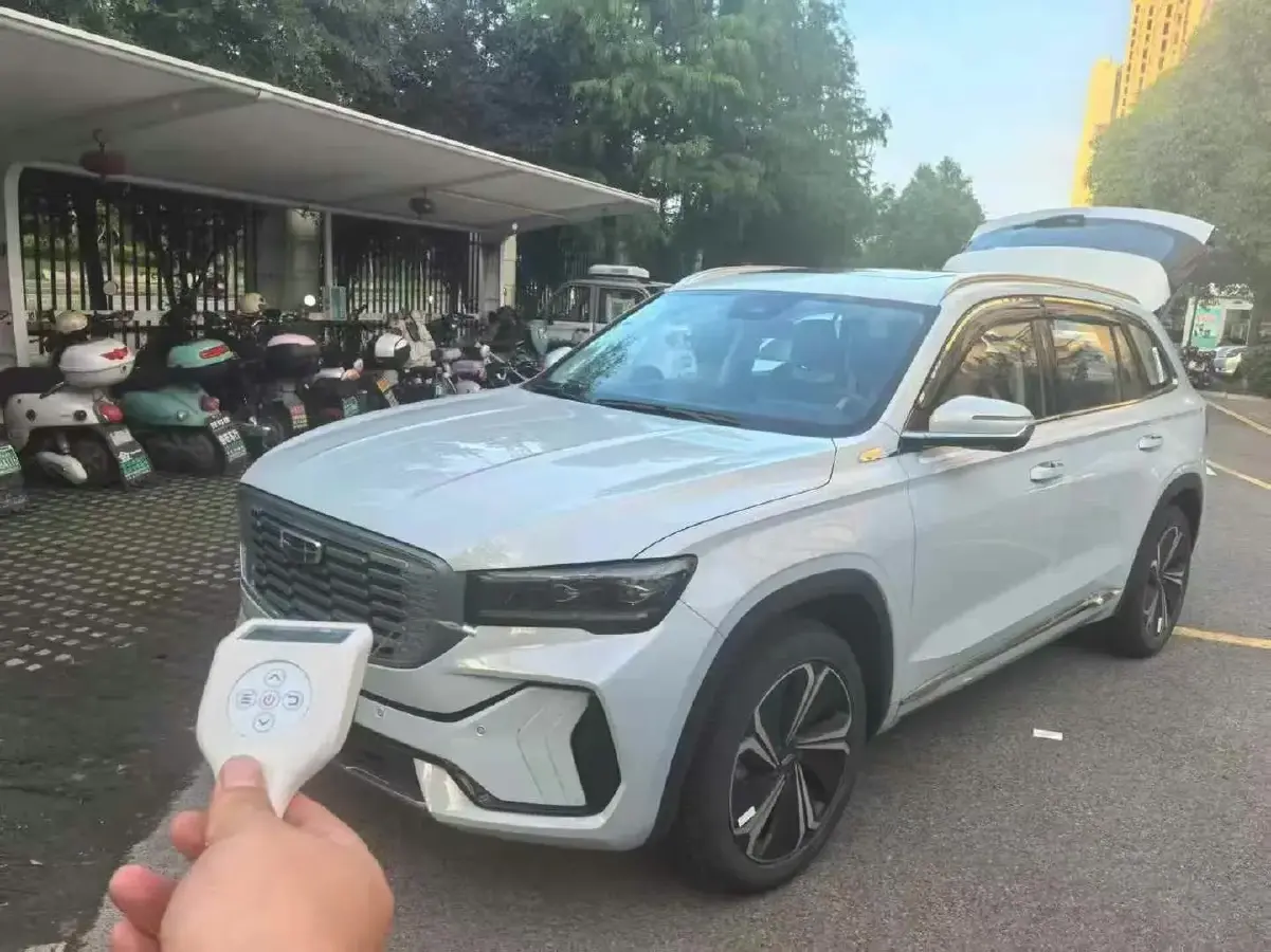 2022 Geely Monjaro 1.5T 150HP L3 3DHT Hybrid