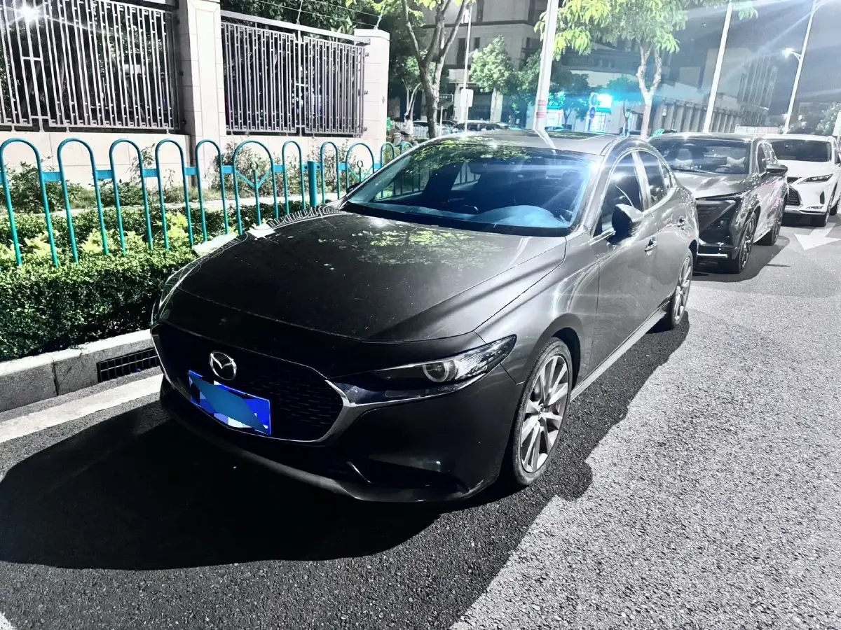 2022 Mazda 3 Axela 2.0L 158HP L4 6AT