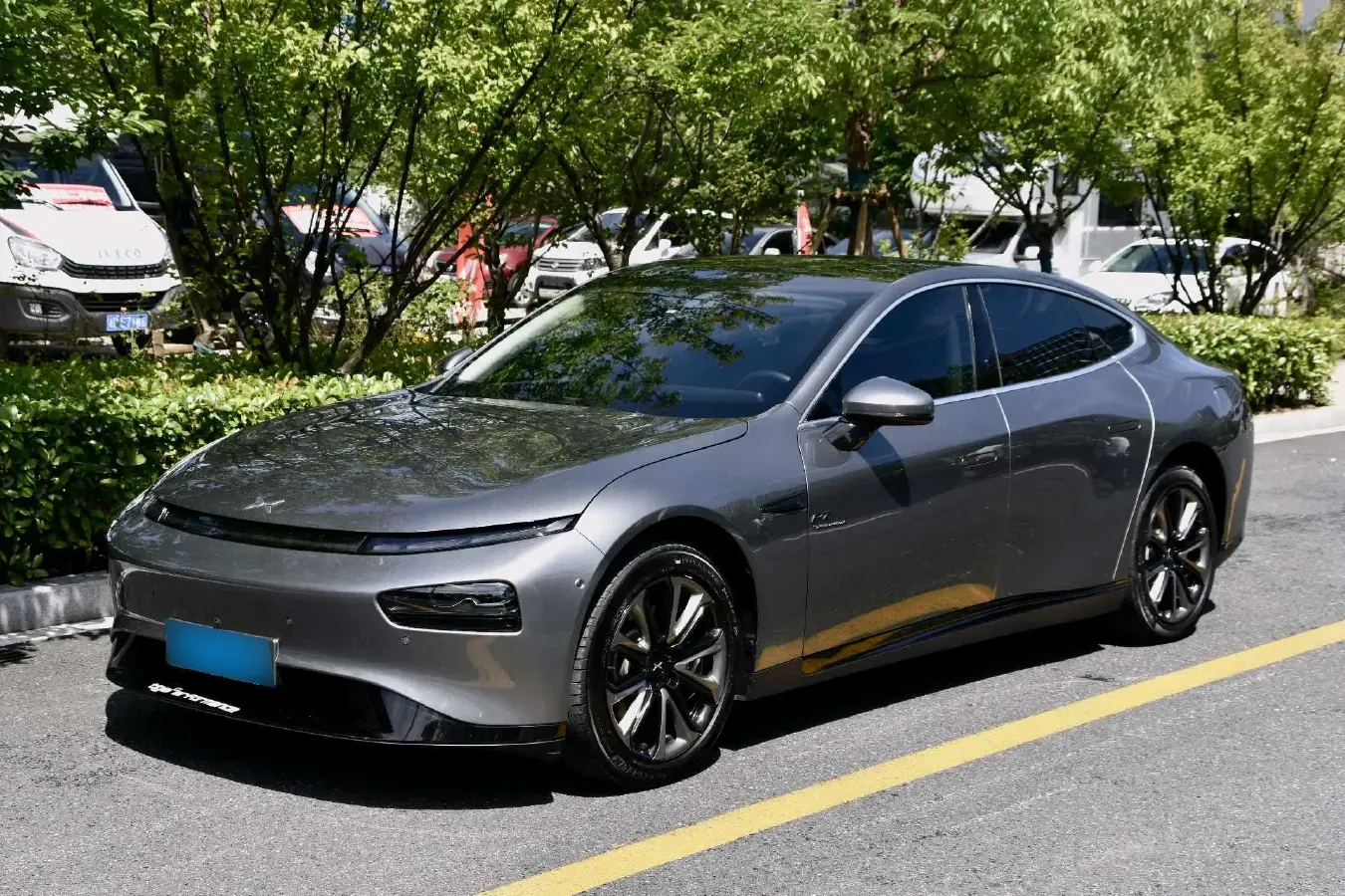 2022 Xpeng P7 BEV 77.9KWH