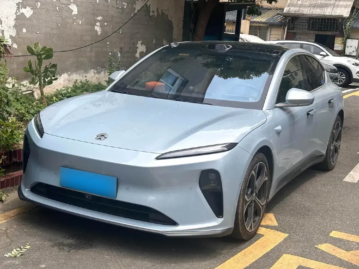 2024 NIO ET5 BEV 75KWH