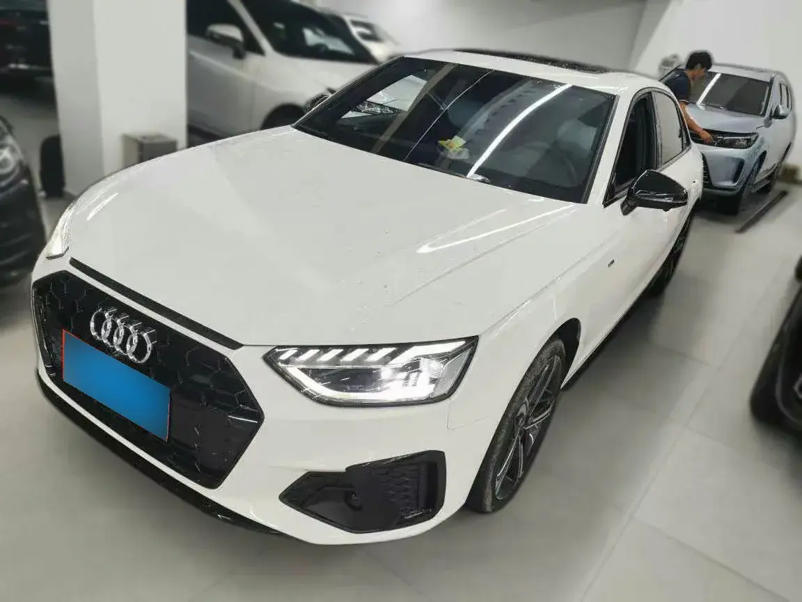 2024 Audi A4L 2.0T 190HP L4 7DCT
