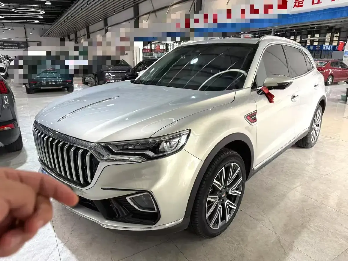 2022 HongQi HS5 2.0T 224HP L4 6AT