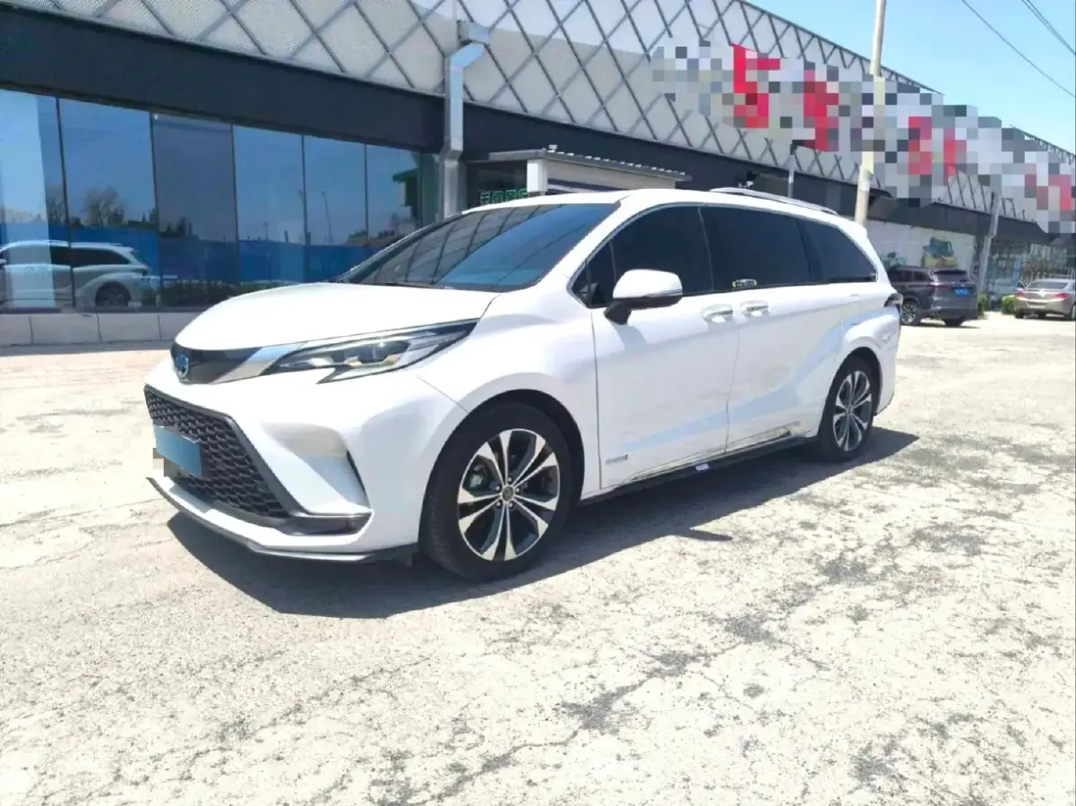 2023 Toyota Granvia 2.5L 189HP L4 E-CVT Hybrid