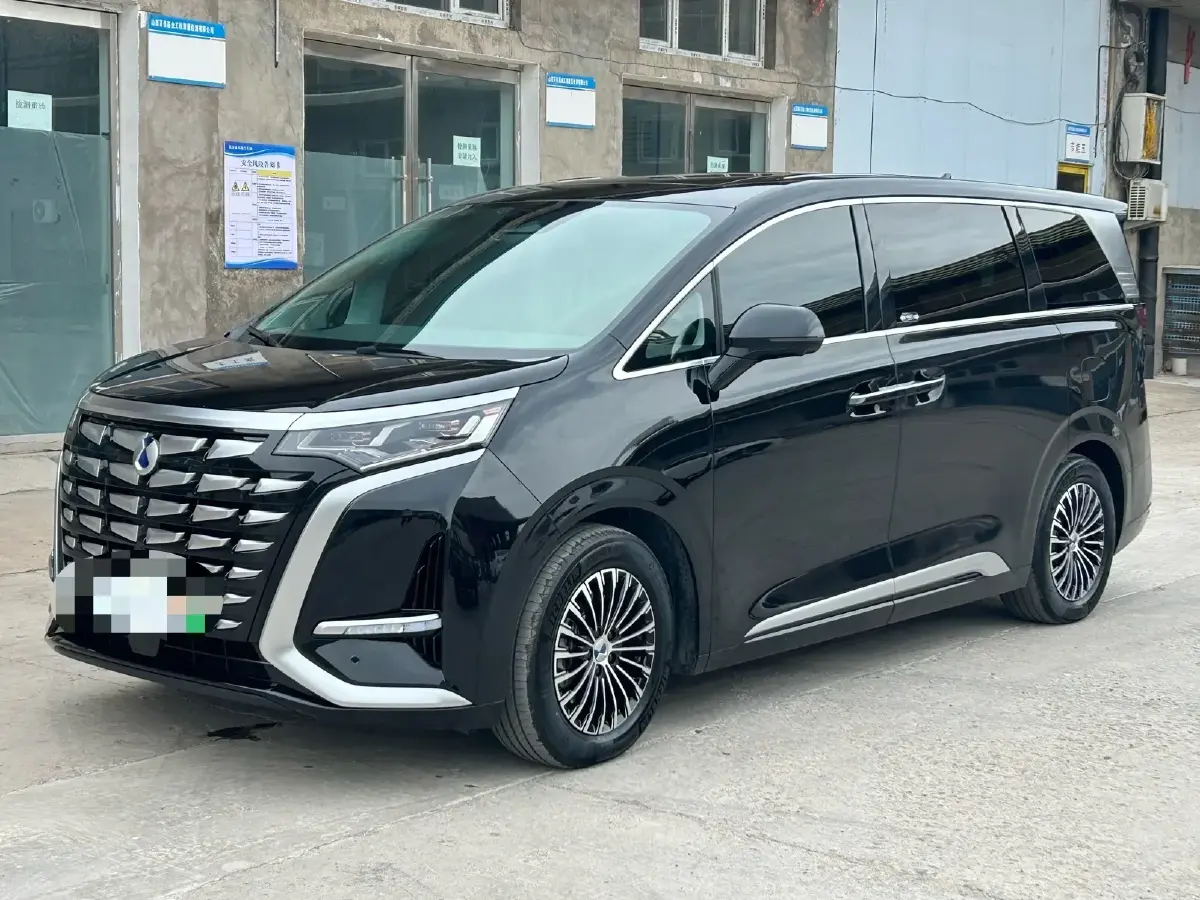 2022 Denza D9 1.5T 139HP L4 E-CVT PHEV 40.06KWH