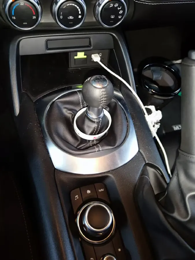 2023 BMW 3.0T 333HP L6 8AT,autocango,china used car exporter,china ev exporter,chinese used car exporter,chinese used ev exporter