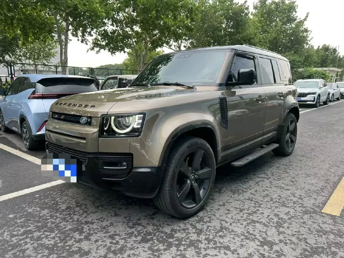 2024 Land Rover Defender 3.0T 400HP L6 8AT