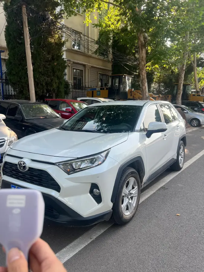 2022 Toyota RAV4 2.0L 171HP L4 CVT