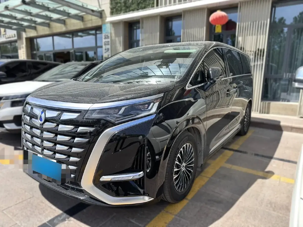 2024 Denza D9 1.5T 139HP L4 E-CVT PHEV 40KWH