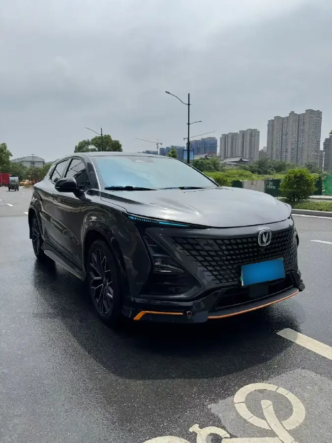 2022 ChangAn UNI-T 1.5T 188HP L4 7DCT,autocango,china used car exporter,china ev exporter,chinese used car exporter,chinese used ev exporter