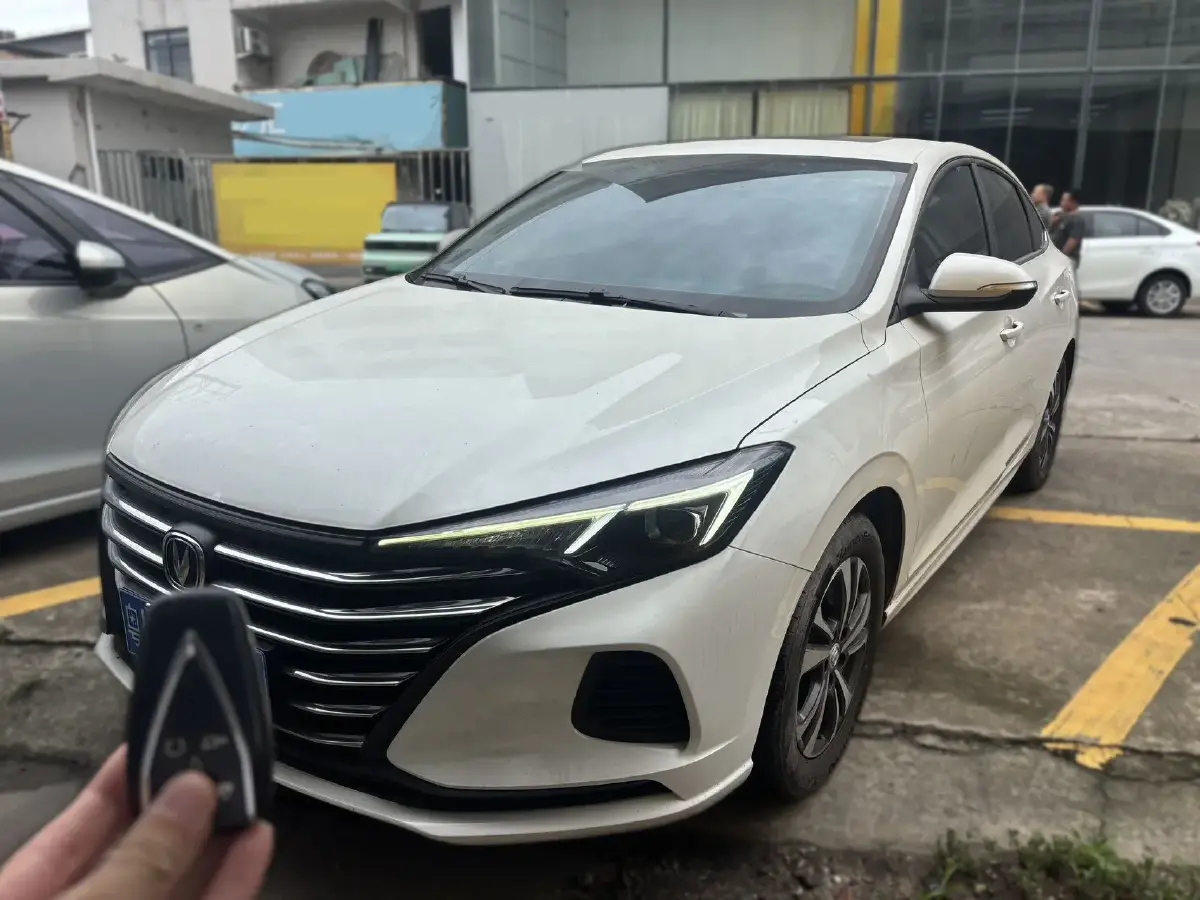 2022 ChangAn Eado 1.6L 128HP L4 CVT