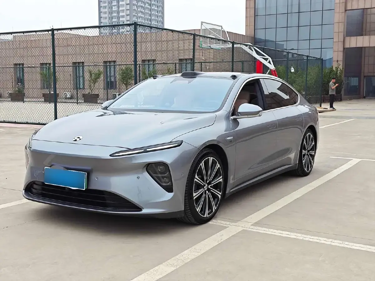 2024 NIO ET7 BEV 75KWH