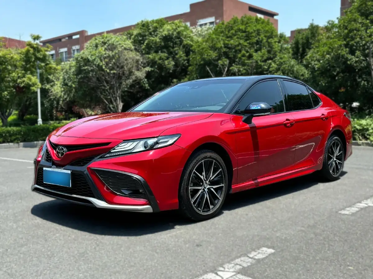2022 Toyota Camry 2.0L 178HP L4 CVT