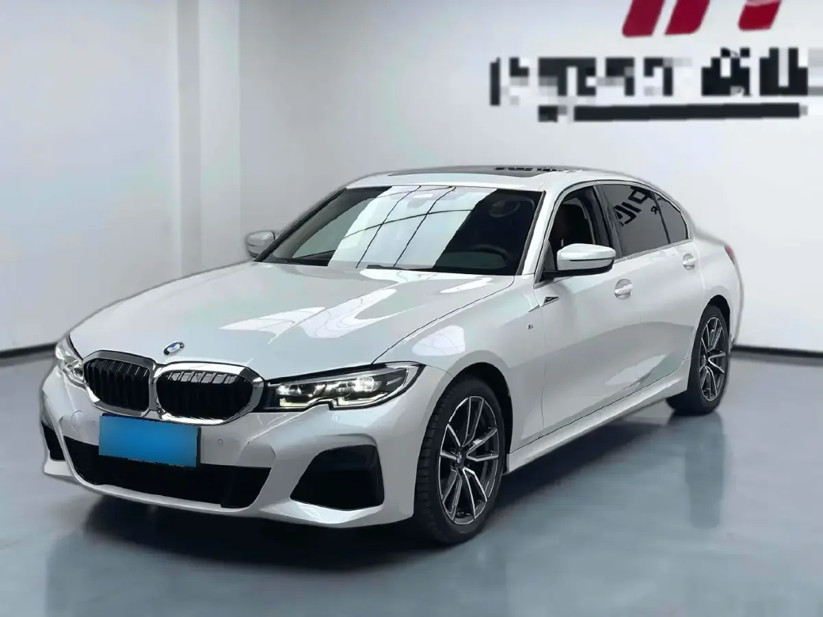 2022 BMW 3 Series 2.0T 156HP L4 8AT