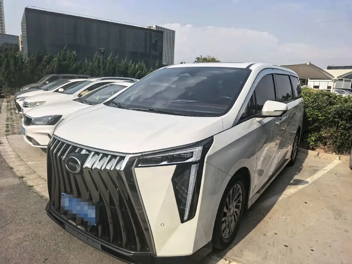 2023 GAC Trumpchi M8 2.0T 252HP L4 8AT