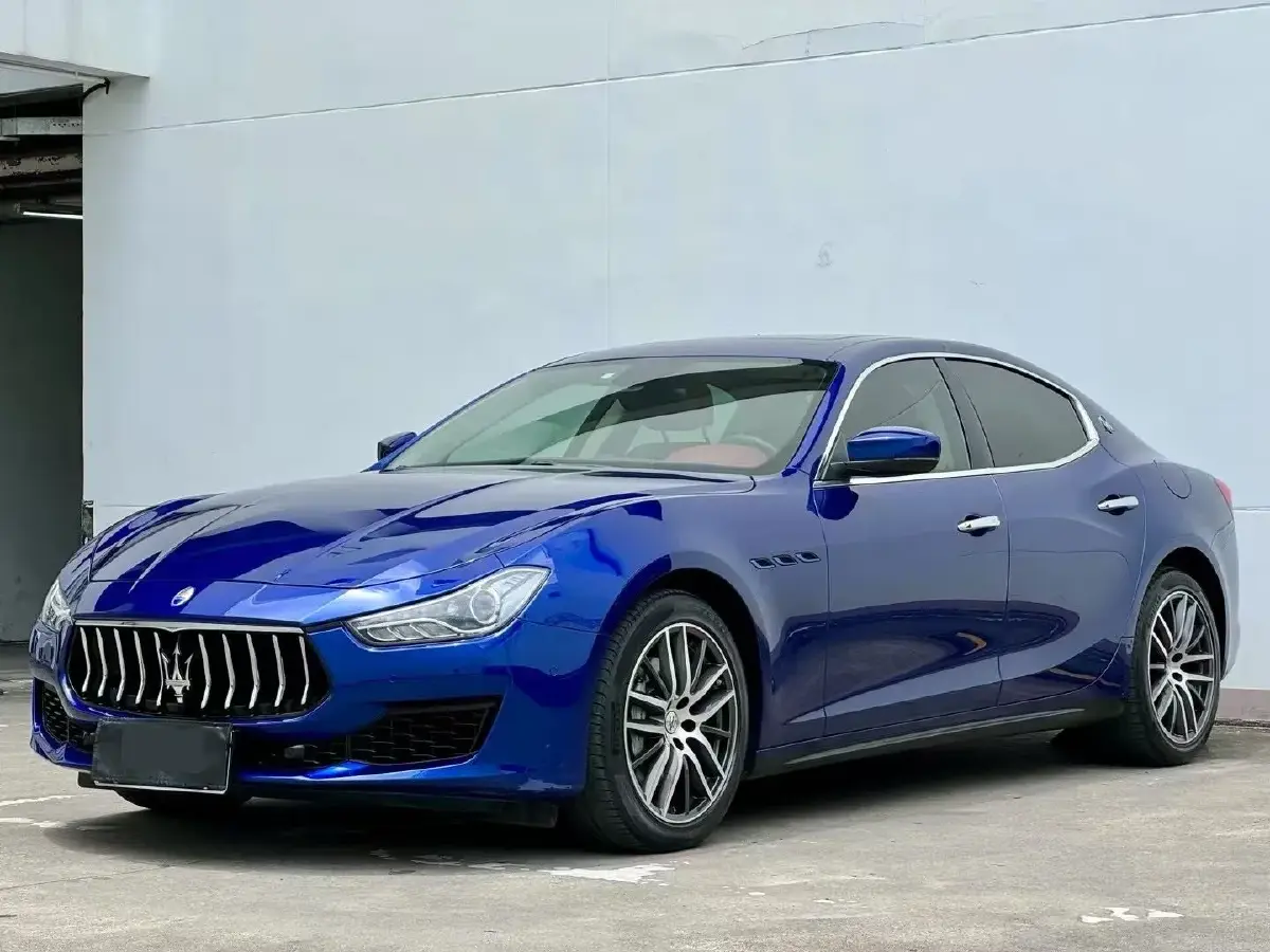 2021 Maserati Ghibli 2.0T 330HP L4 8AT