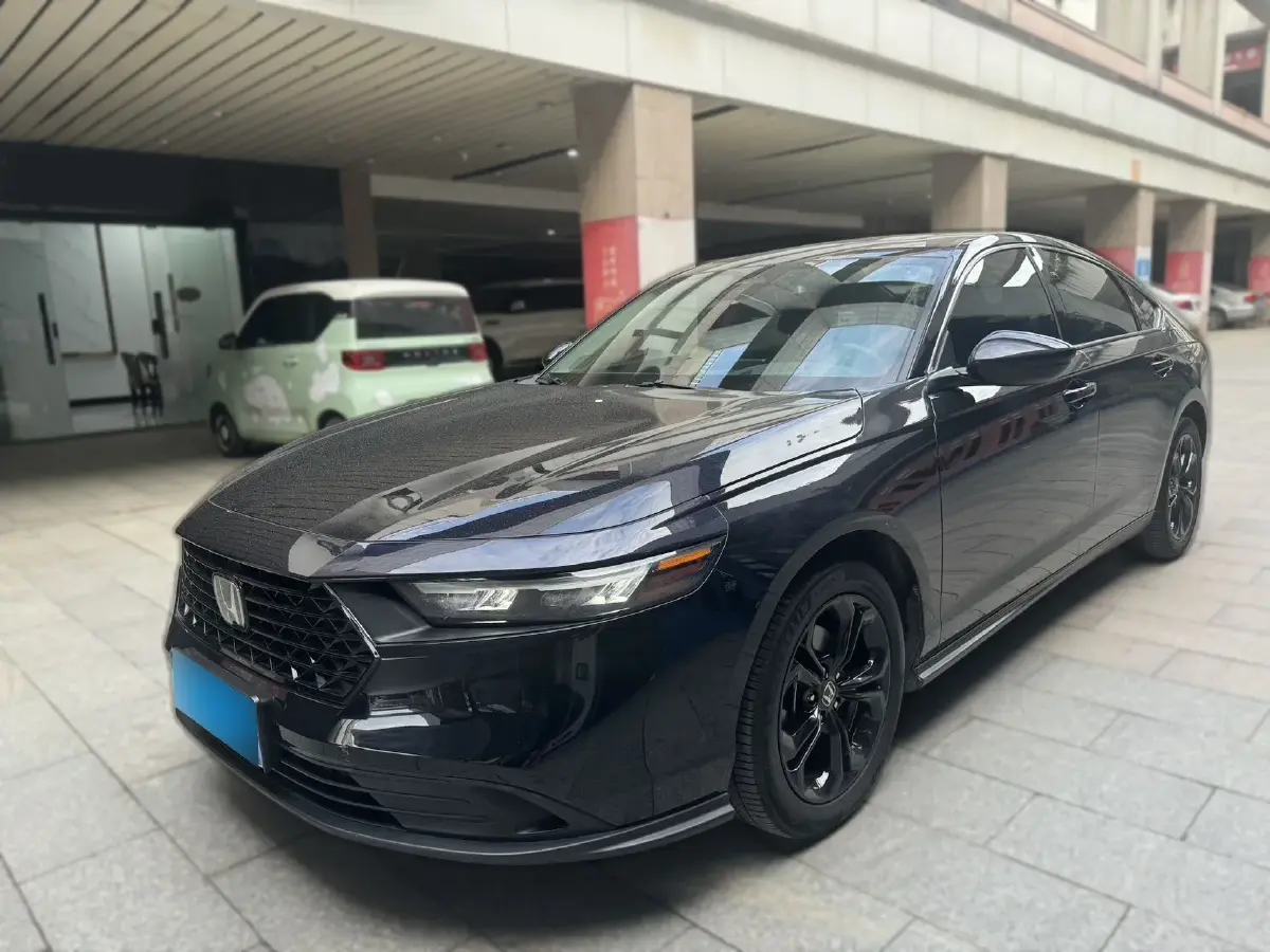 2025 Honda Accord 1.5T 192HP L4 CVT