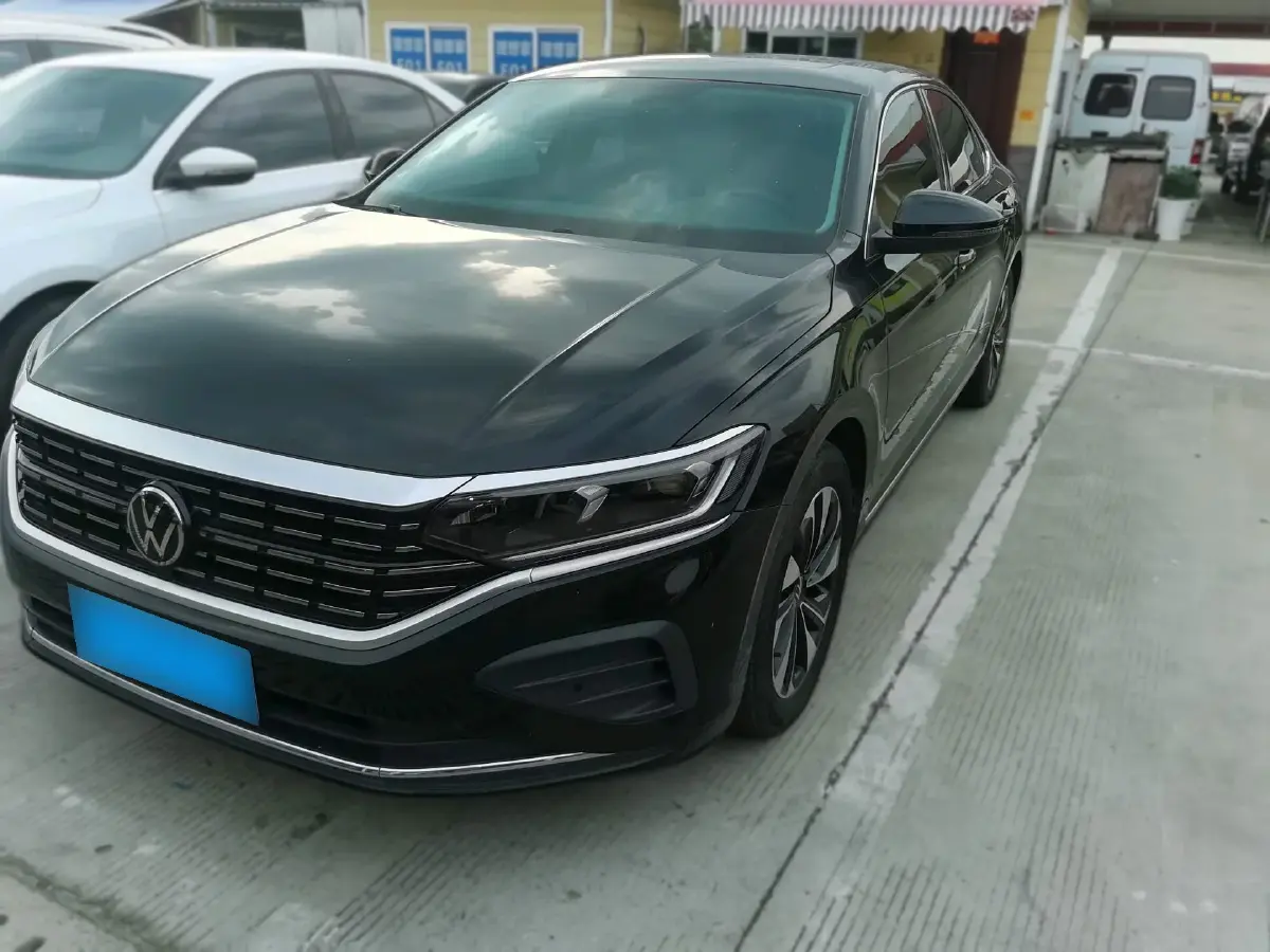 2024 Volkswagen Passat 1.4T 150HP L4 7DCT