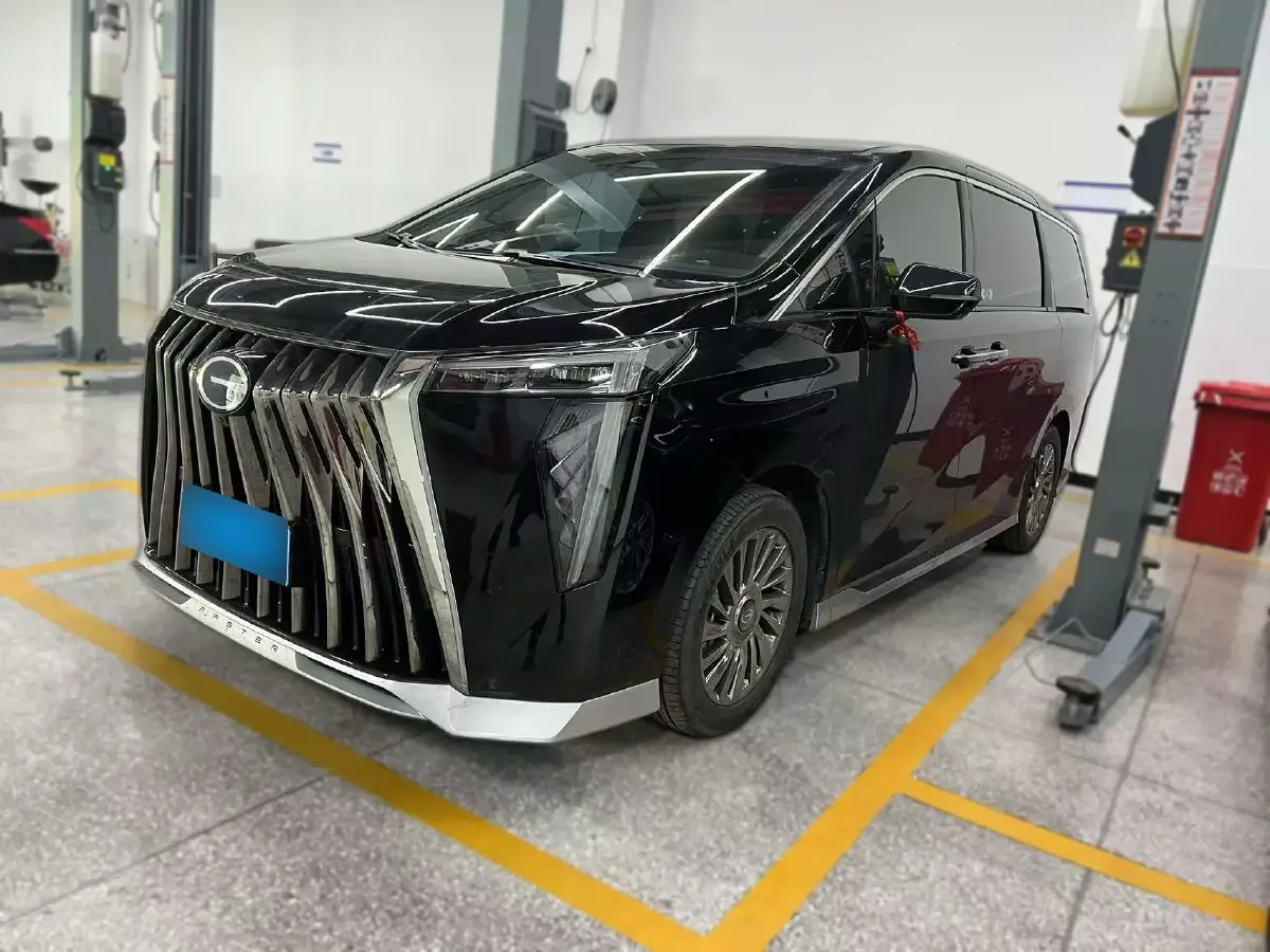 2023 GAC Trumpchi M8 2.0T 190HP L4 E-CVT Hybrid