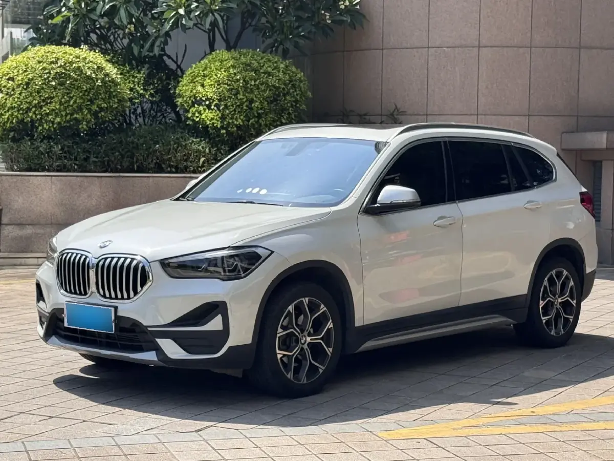 2022 BMW X1 1.5T 140HP L3 7DCT