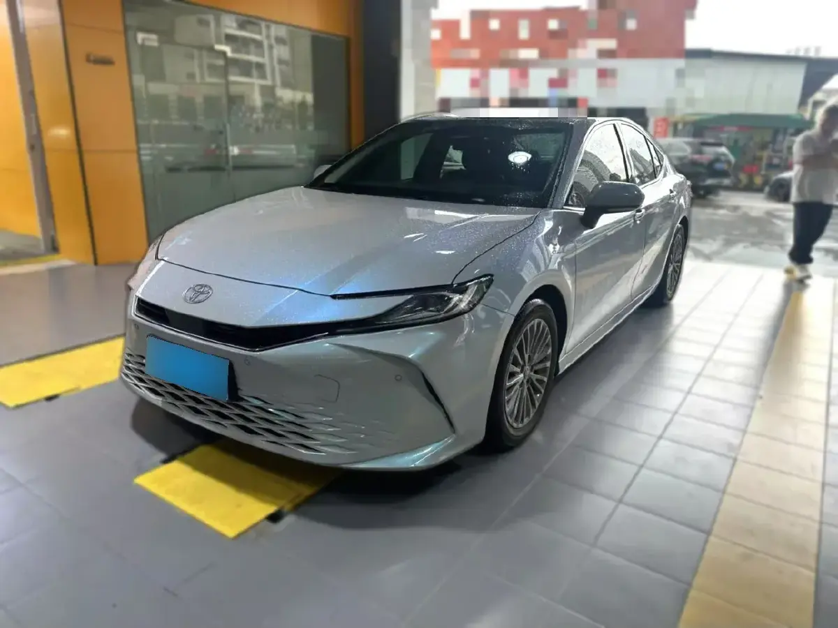2024 Toyota Camry 2.0L 173HP L4 CVT