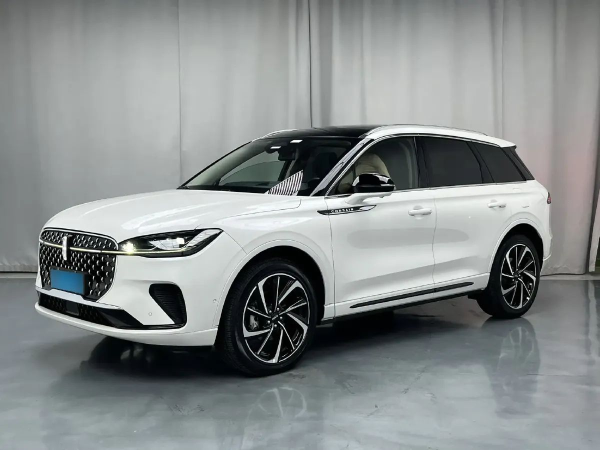 2024 Lincoln Corsair 2.0T 261HP L4 8AT,autocango,china used car exporter,china ev exporter,chinese used car exporter,chinese used ev exporter