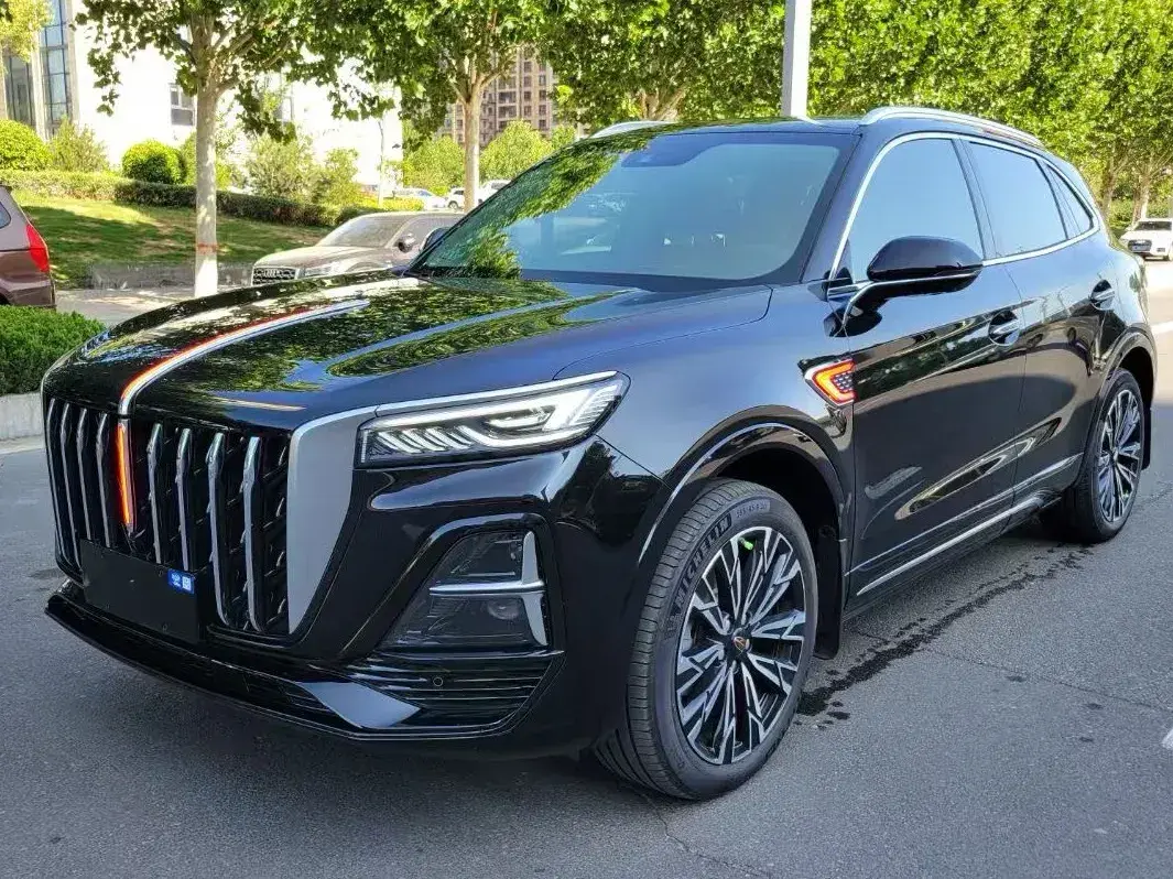 2023 HongQi HS5 2.0T 252HP L4 8AT