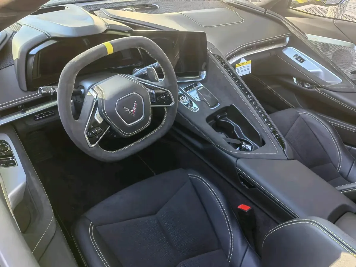 2020 Chevrolet Corvette 6.2L 496HP V8 8DCT,autocango,china used car exporter,china ev exporter,chinese used car exporter,chinese used ev exporter