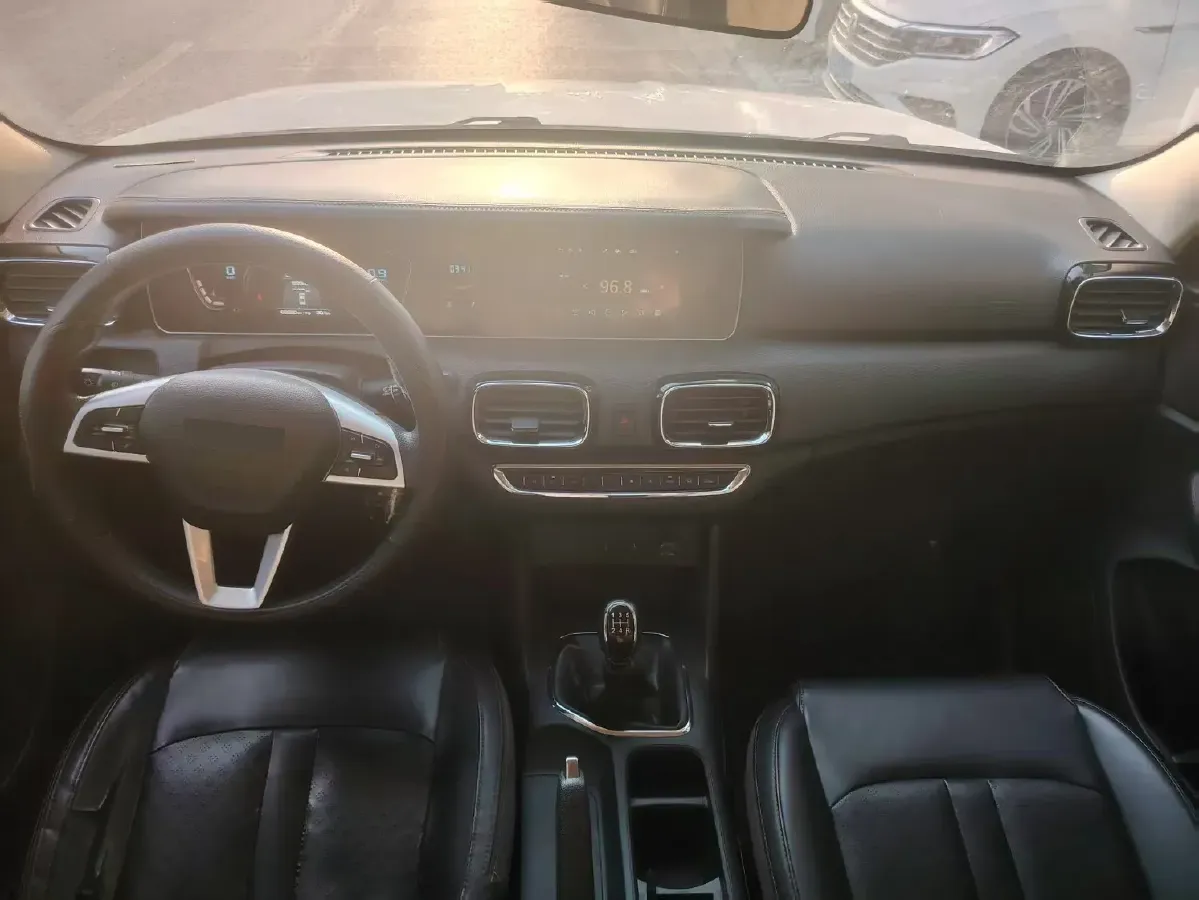 2023 BAW Calorie 2.0L 144HP L4 8AT,autocango,china used car exporter,china ev exporter,chinese used car exporter,chinese used ev exporter