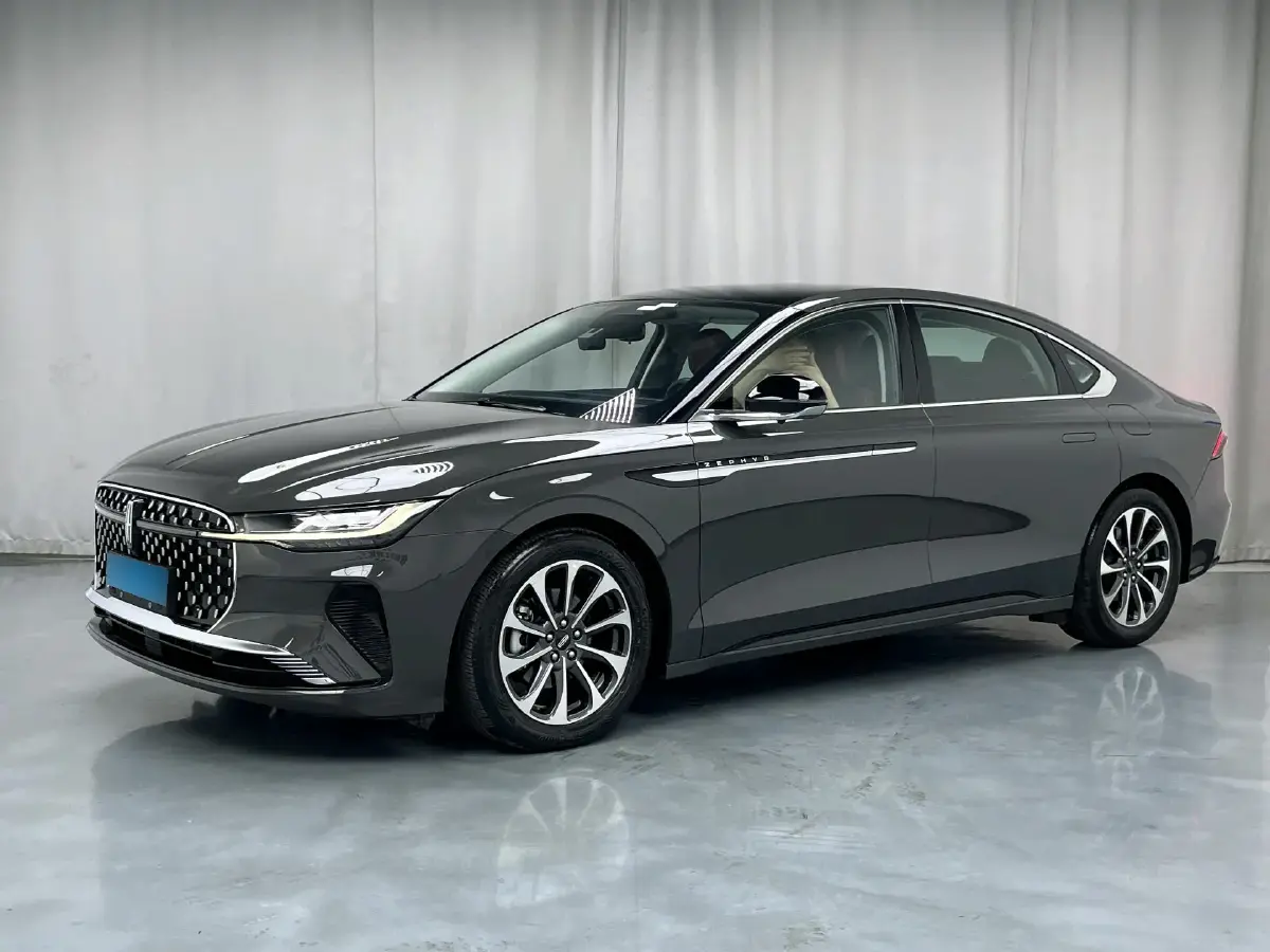 2024 Lincoln Z 2.0T 261HP L4 8AT