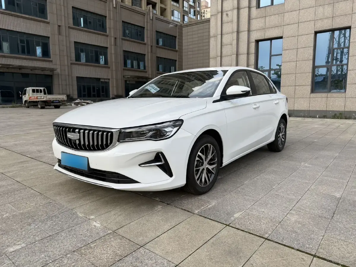 2025 Geely Emgrand 1.5L 127HP L4 CVT