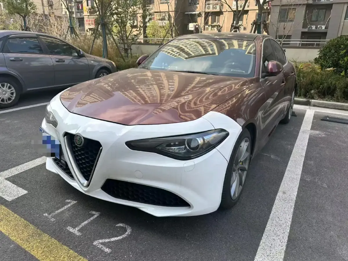 2020 Alfa Romeo Giulia 2.0T 280HP L4 8AT
