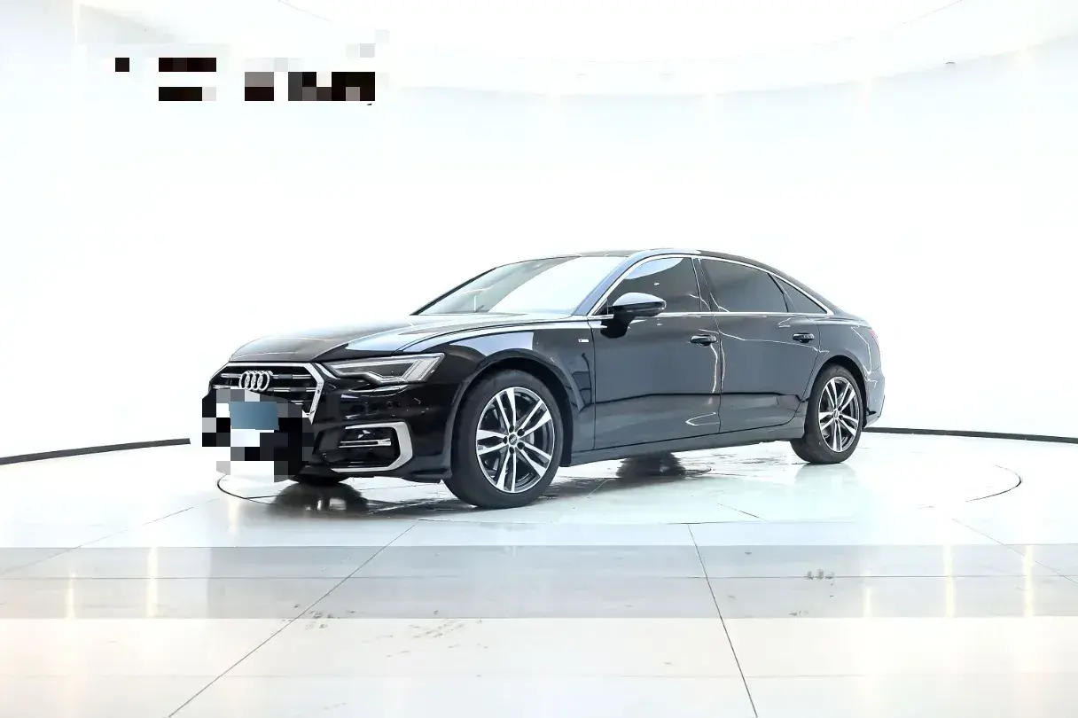 2024 Audi A6L 2.0T 190HP L4 7DCT