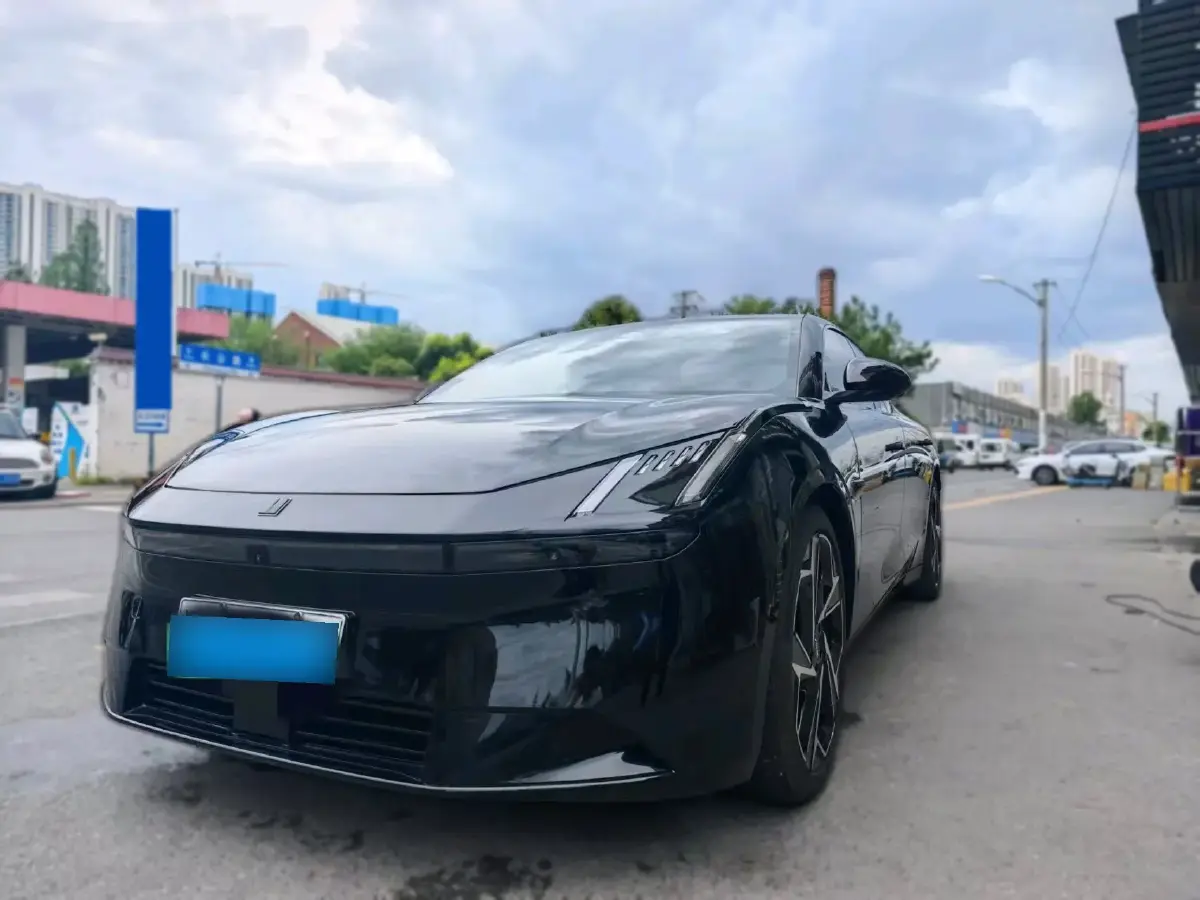 2025 LYNK&CO Z10 BEV 95KWH